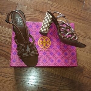 TORY Burch brown leather sandals